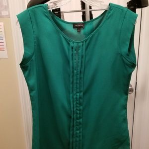 Sleeveless blouse